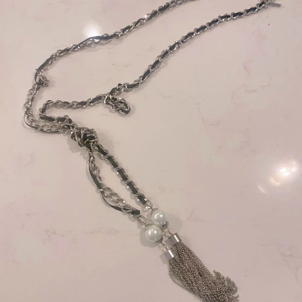 WHITE HOUSE BLACK MARKET Chain Ribbon Tassle Necklace | EUC | MSRP $149